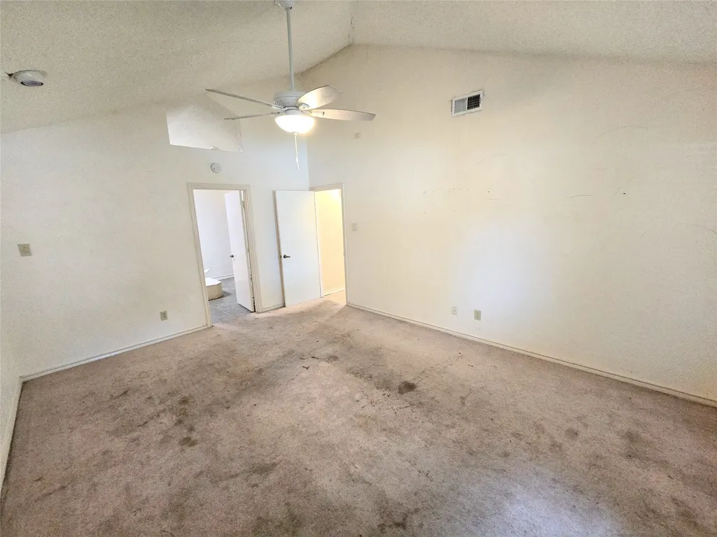 2211 Baltic Avenue Arlington TX 76011