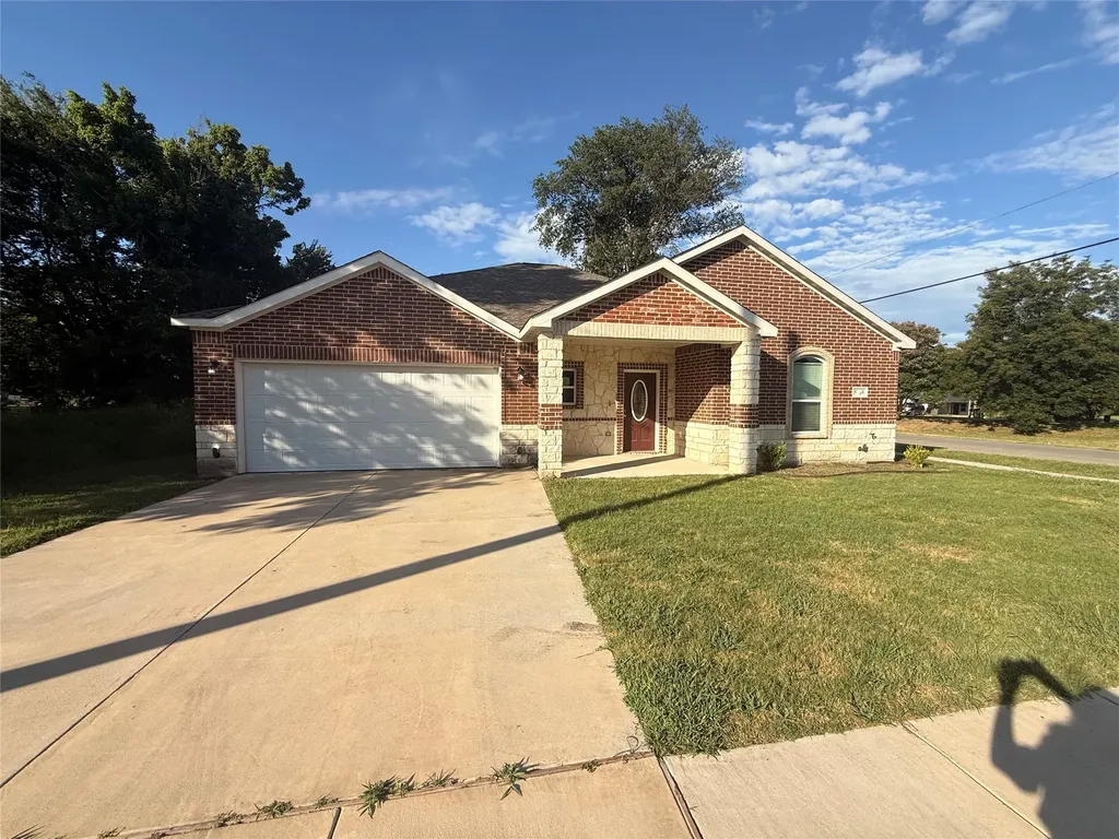 101 Boone Street Terrell TX 75160