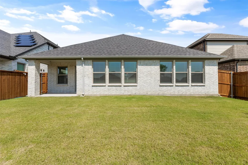 216 Arrow Wood Road Waxahachie TX 75165
