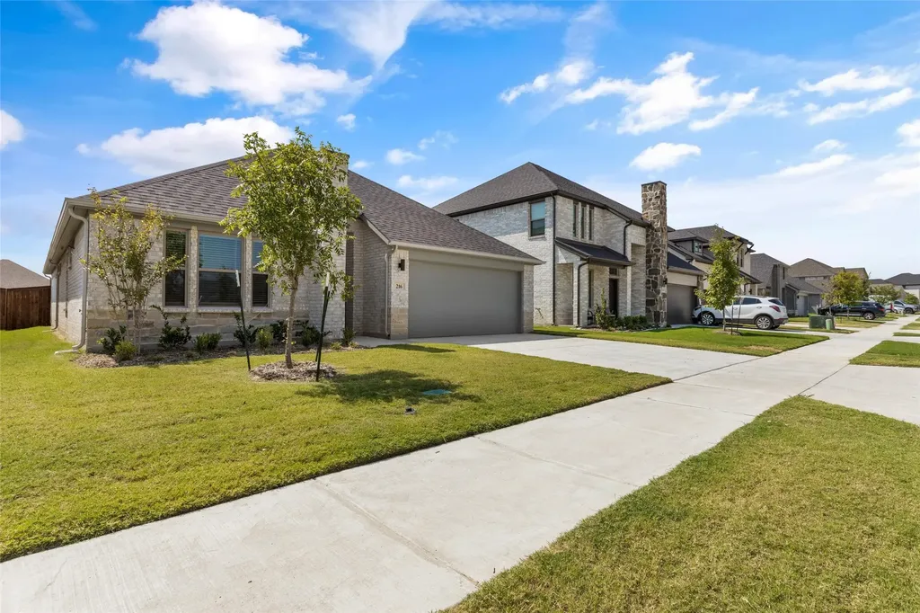 216 Arrow Wood Road Waxahachie TX 75165