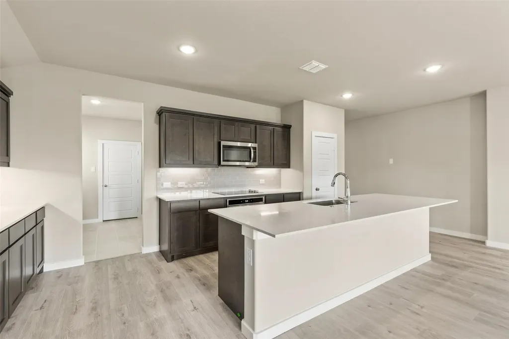216 Arrow Wood Road Waxahachie TX 75165