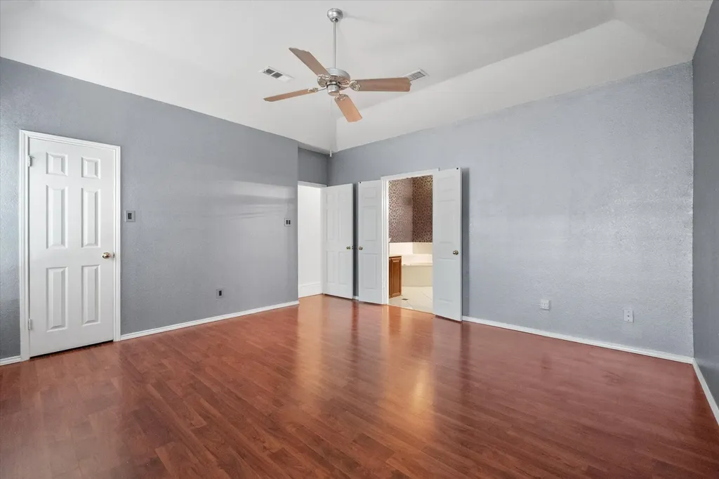1132 Devonshire Drive Desoto TX 75115