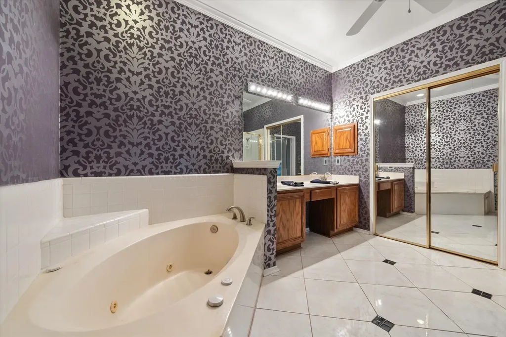 1132 Devonshire Drive Desoto TX 75115
