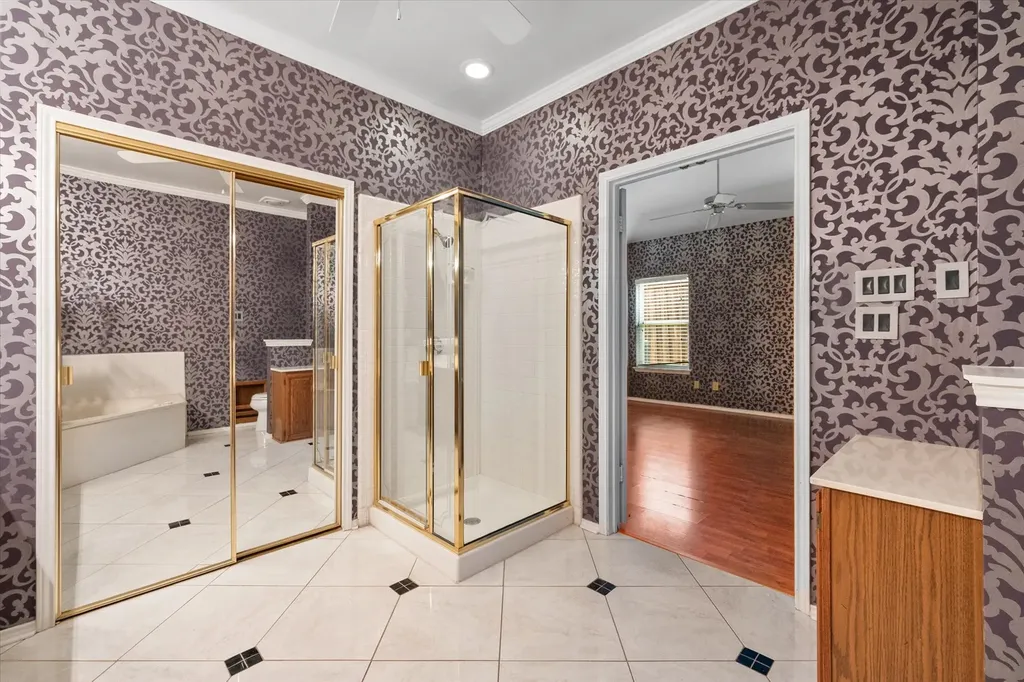 1132 Devonshire Drive Desoto TX 75115