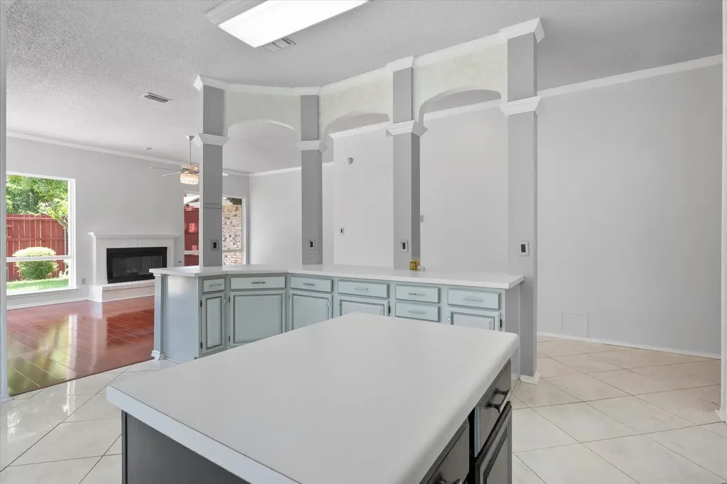 1132 Devonshire Drive Desoto TX 75115