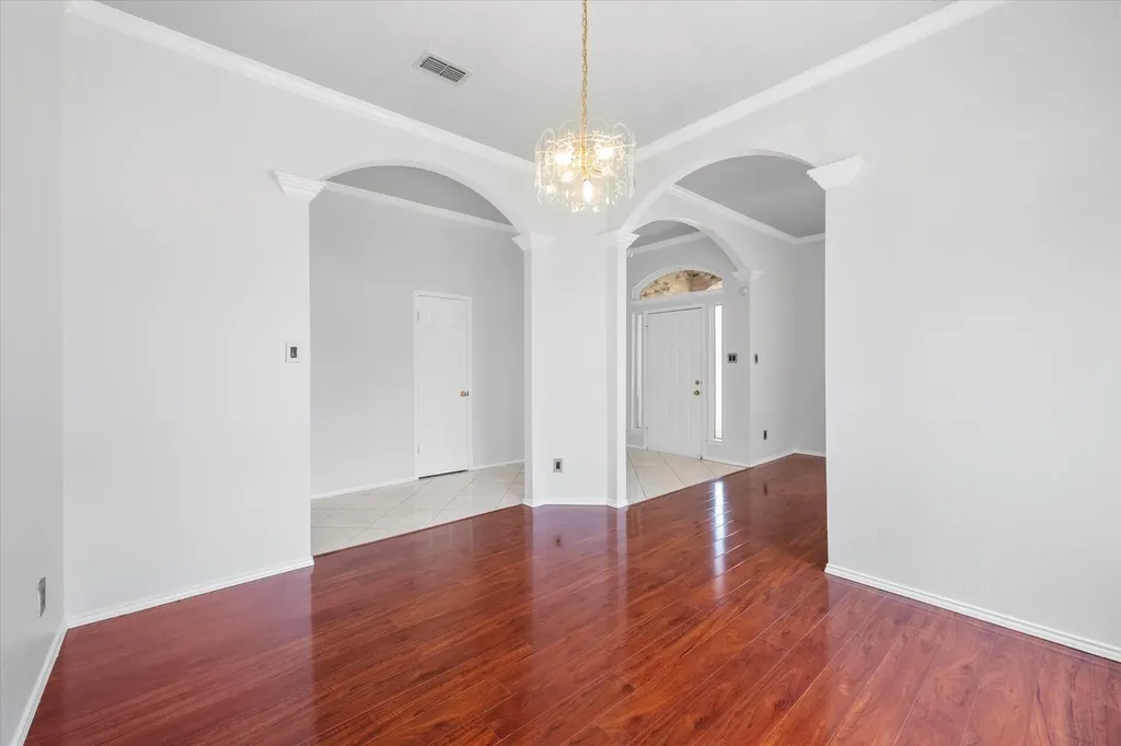 1132 Devonshire Drive Desoto TX 75115