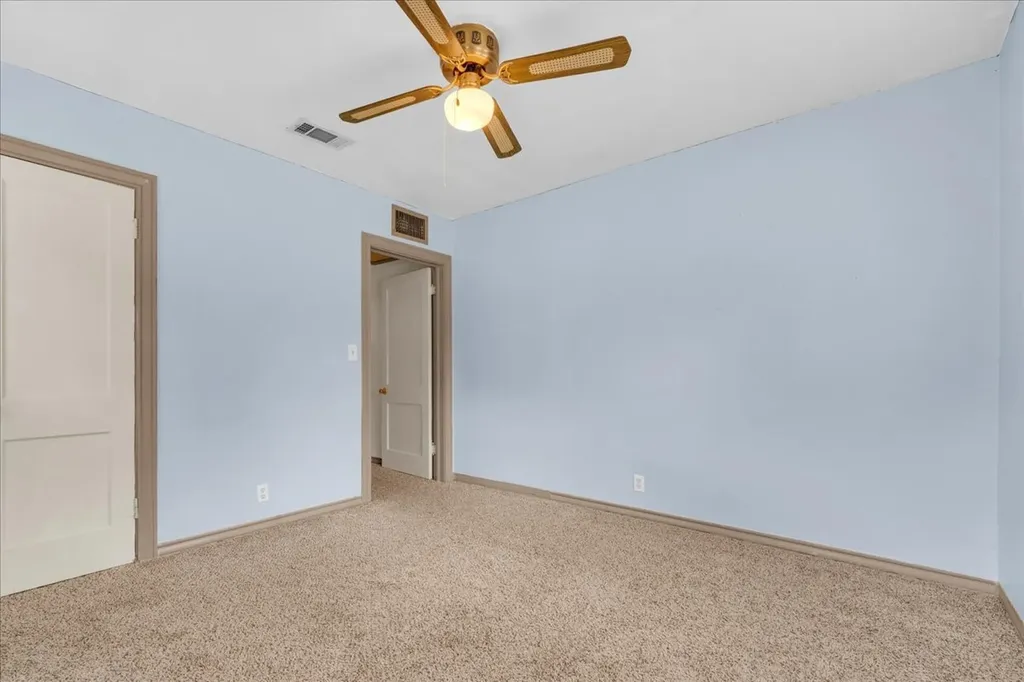 1113 Hudgins Avenue Fort Worth TX 76111
