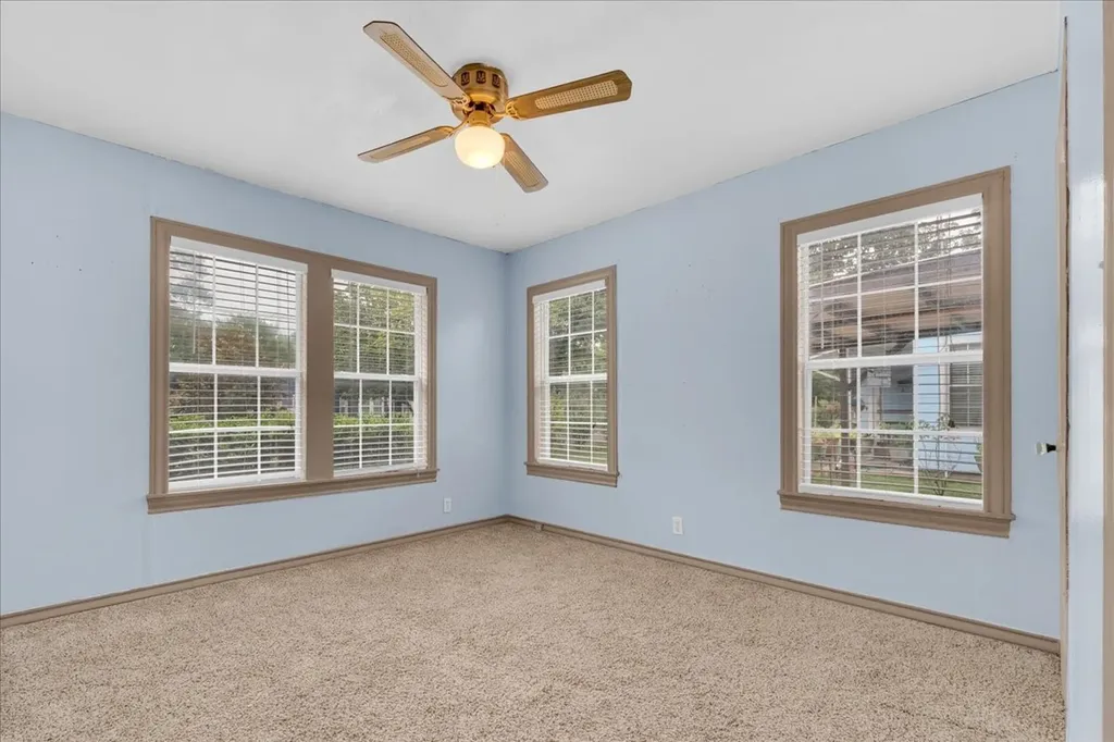 1113 Hudgins Avenue Fort Worth TX 76111