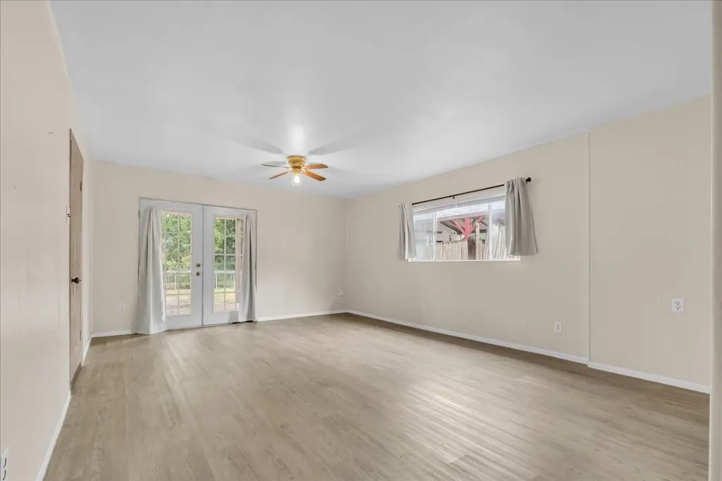 1113 Hudgins Avenue Fort Worth TX 76111