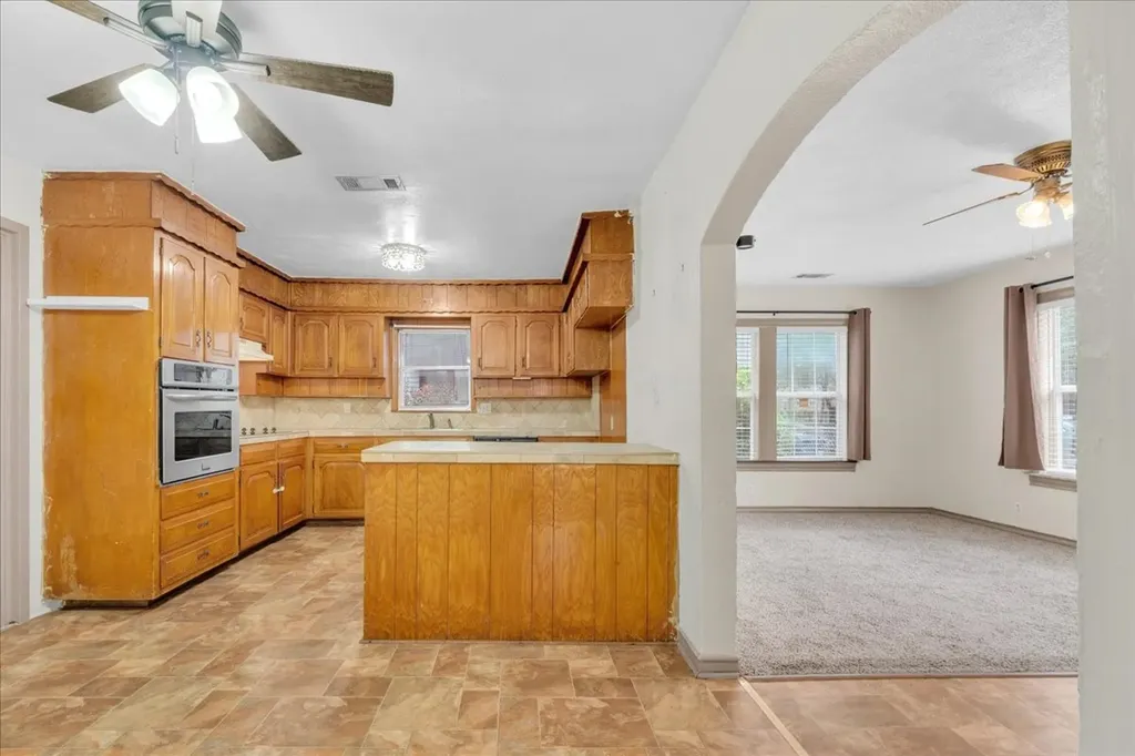 1113 Hudgins Avenue Fort Worth TX 76111