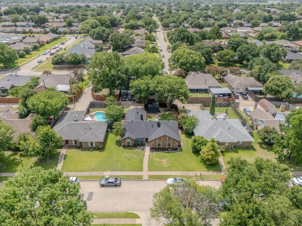 142 Ridgegate Drive Garland TX 75040