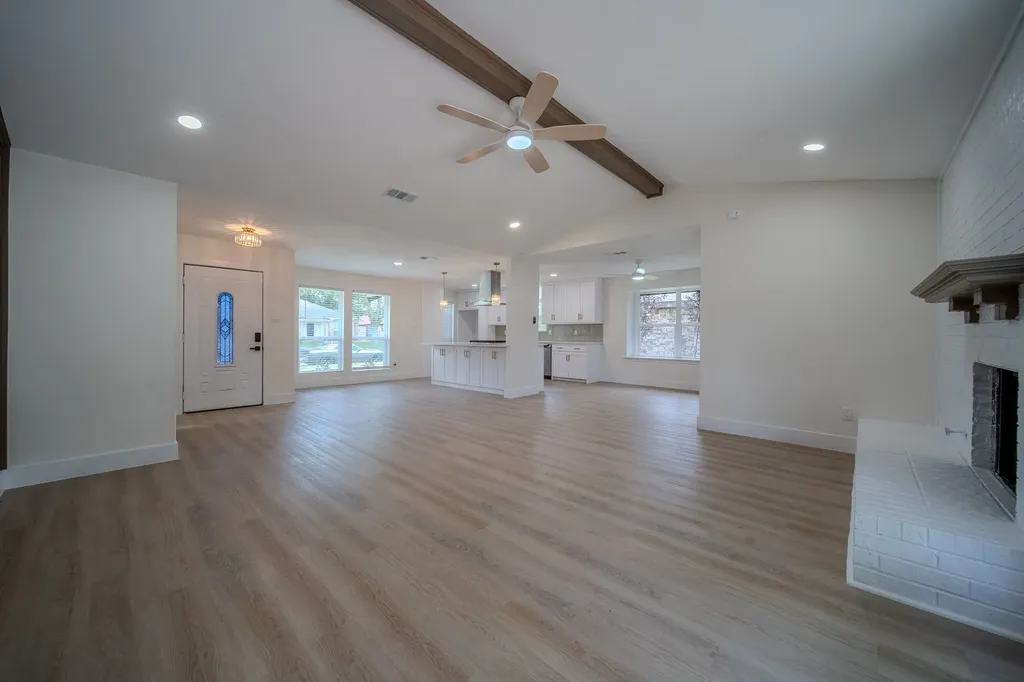 142 Ridgegate Drive Garland TX 75040