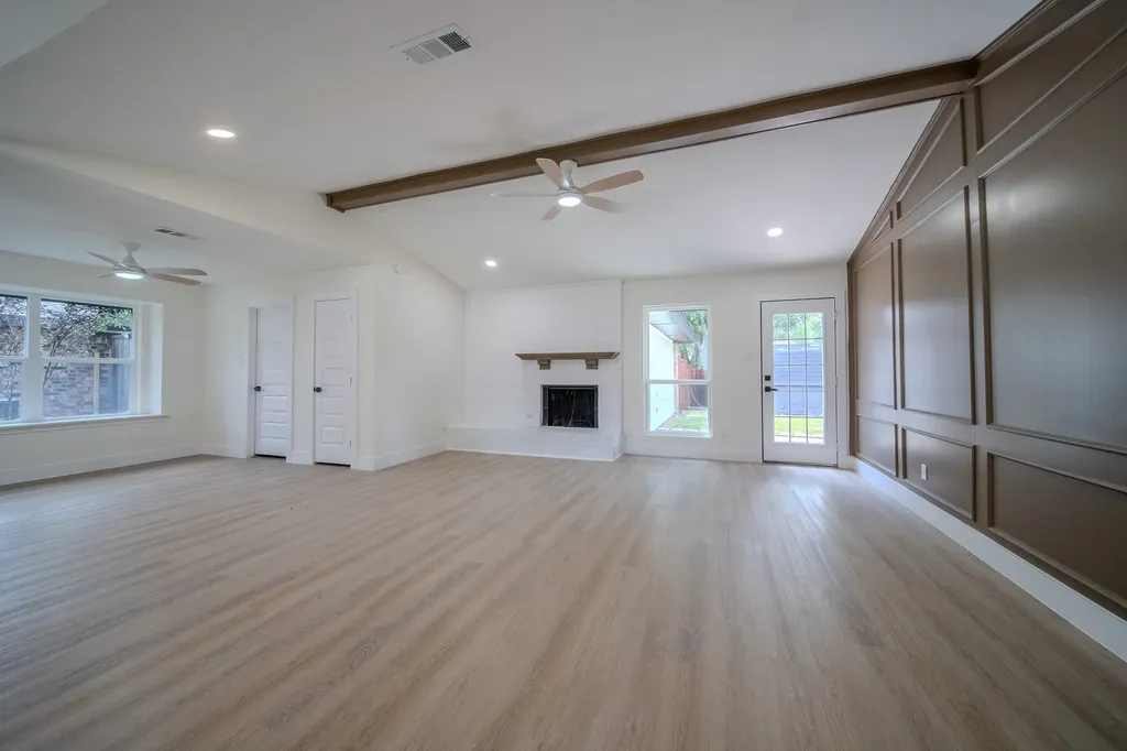 142 Ridgegate Drive Garland TX 75040