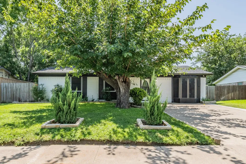 713 Keystone Street Mesquite TX 75149