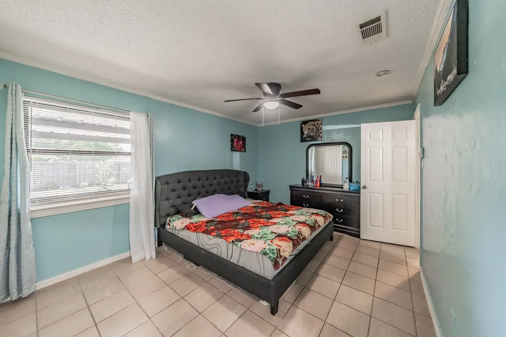 713 Keystone Street Mesquite TX 75149