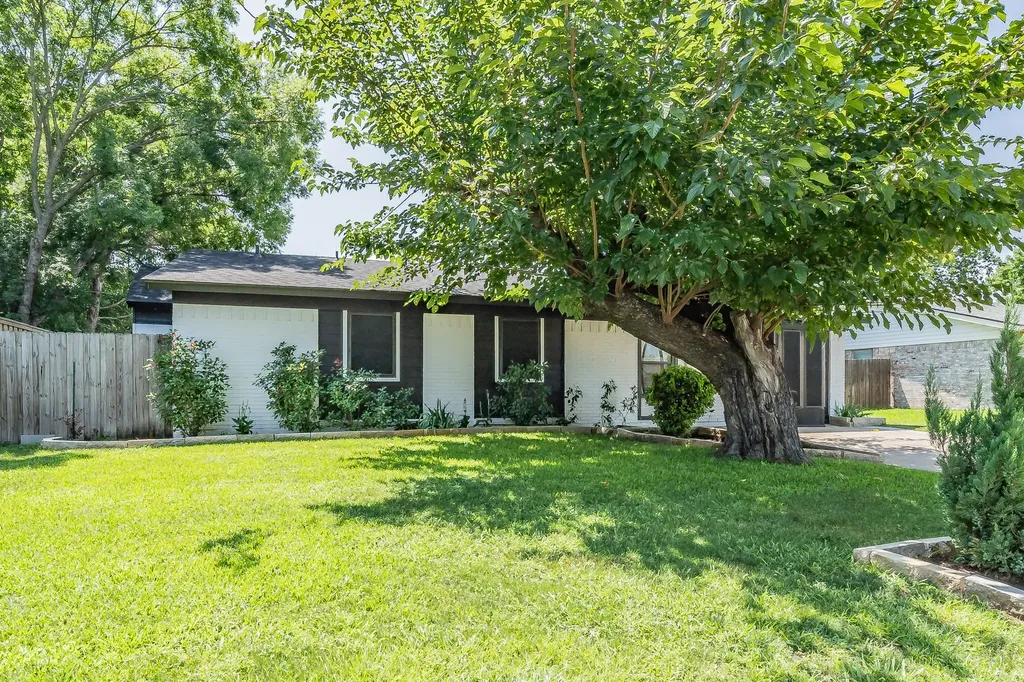 713 Keystone Street Mesquite TX 75149