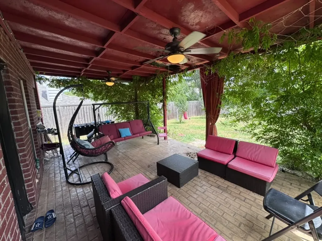 814 Honey Hill Drive Garland TX 75040