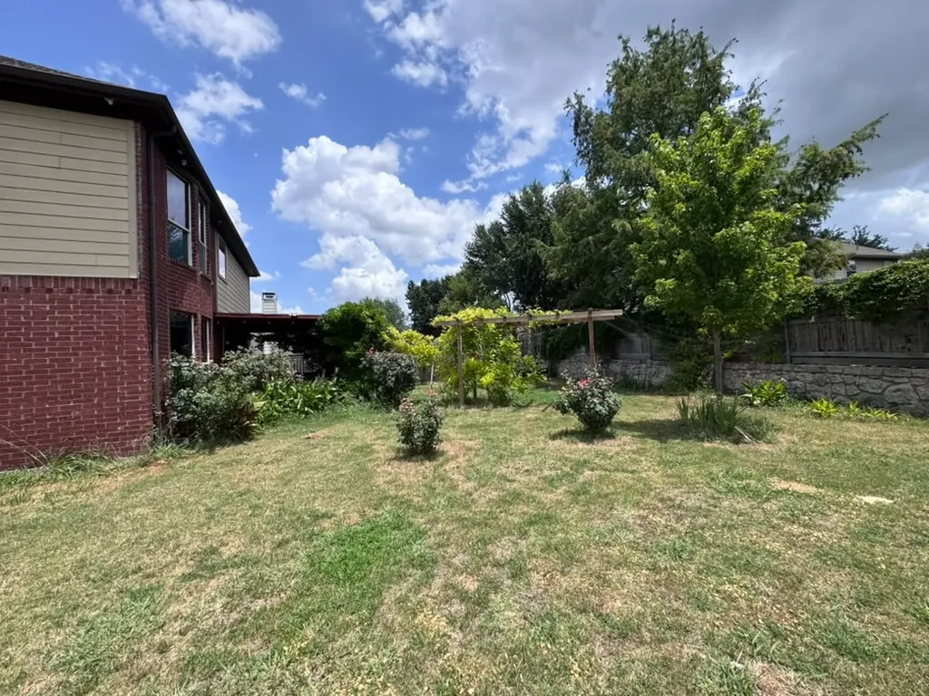 814 Honey Hill Drive Garland TX 75040