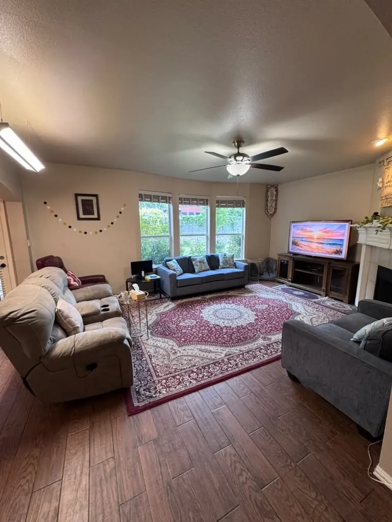 814 Honey Hill Drive Garland TX 75040
