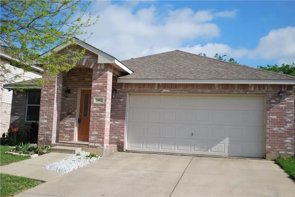2613 Tuscan View Drive Fort Worth TX 76131