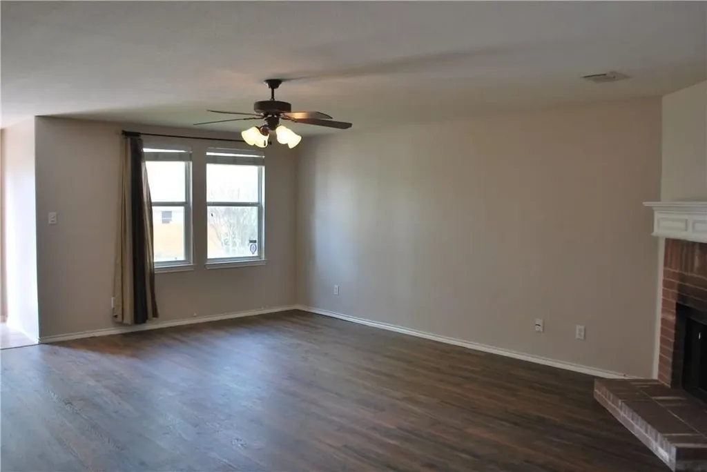 2613 Tuscan View Drive Fort Worth TX 76131