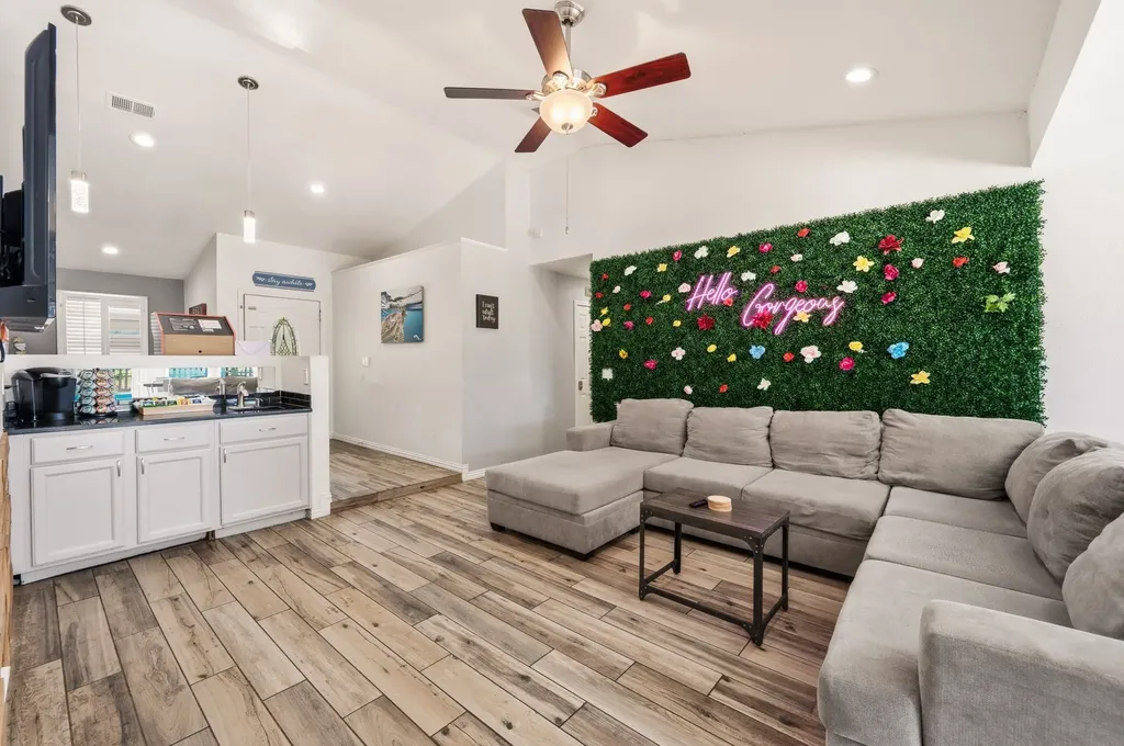5402 Peninsula Way Garland TX 75043