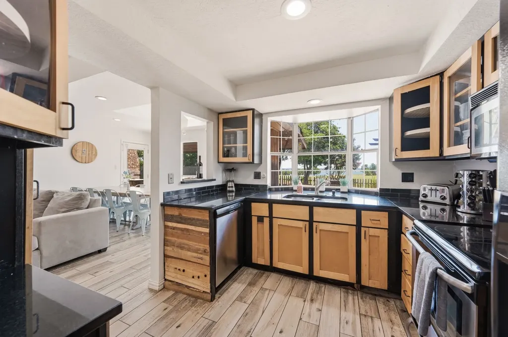 5402 Peninsula Way Garland TX 75043