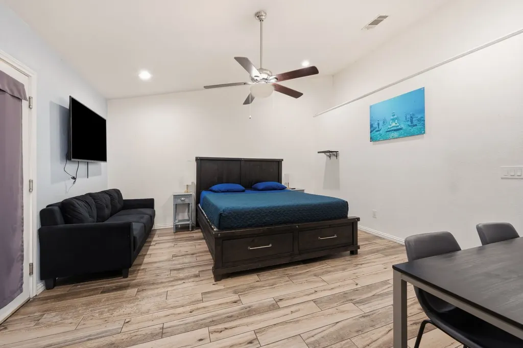 5402 Peninsula Way Garland TX 75043