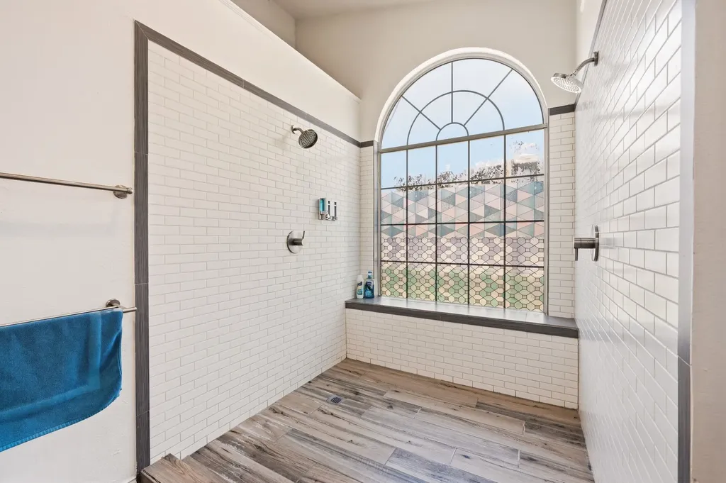 5402 Peninsula Way Garland TX 75043