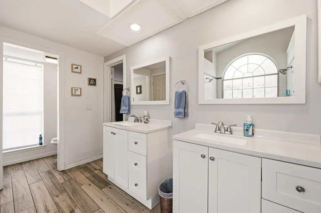 5402 Peninsula Way Garland TX 75043