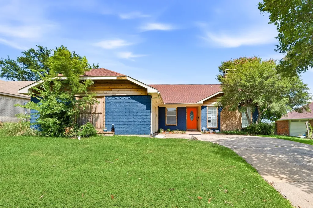 5402 Peninsula Way Garland TX 75043