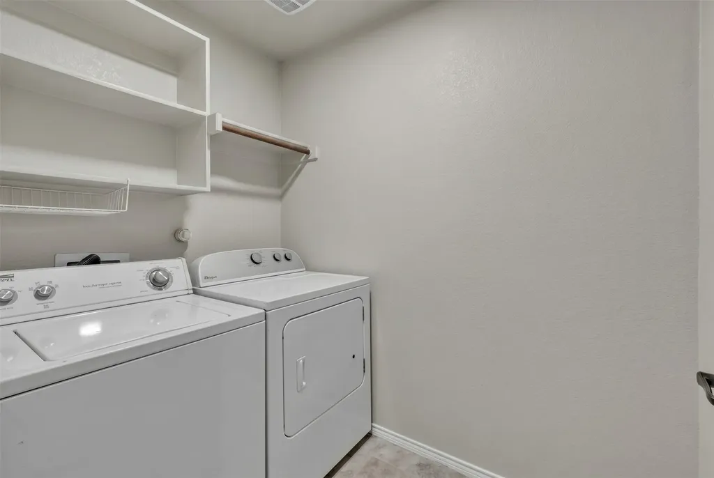 381 Coral Vine Lane Burleson TX 76028