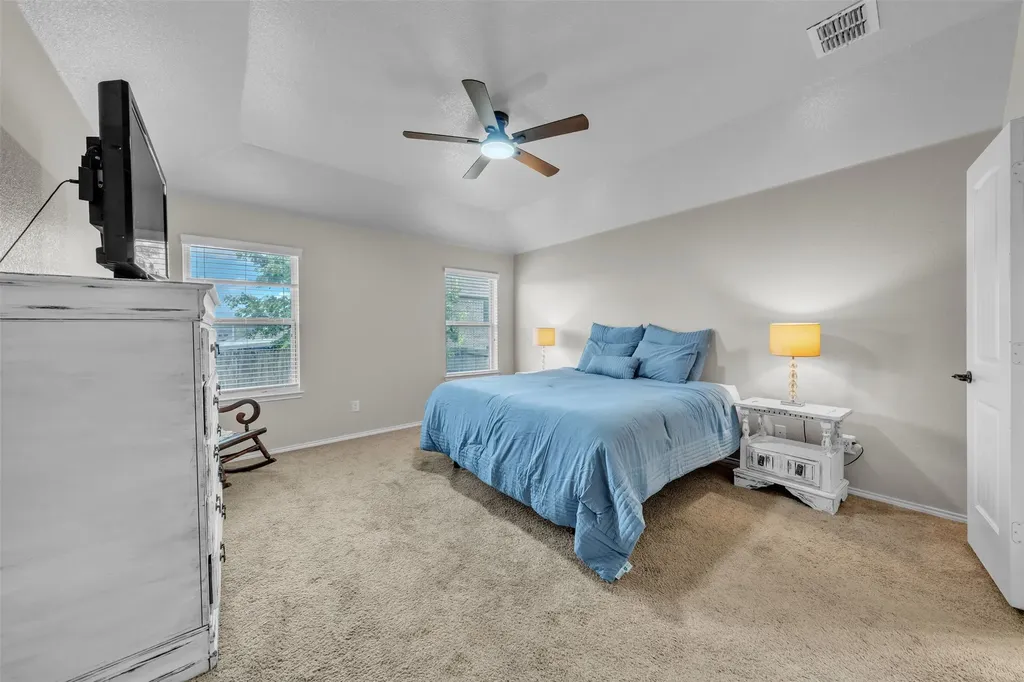 381 Coral Vine Lane Burleson TX 76028