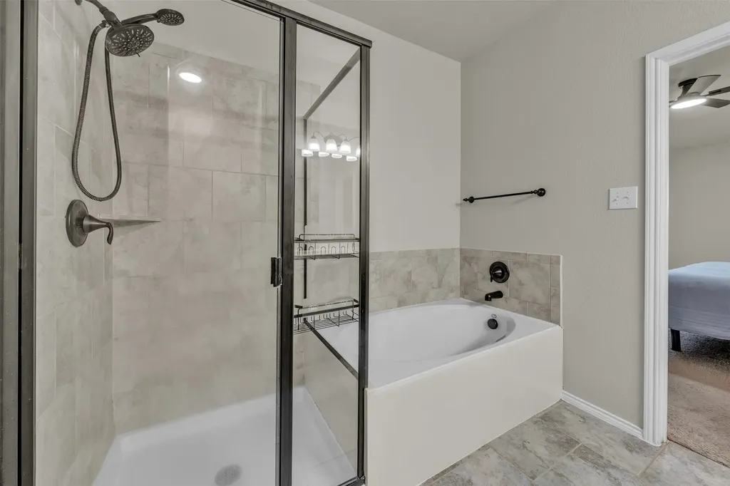 381 Coral Vine Lane Burleson TX 76028