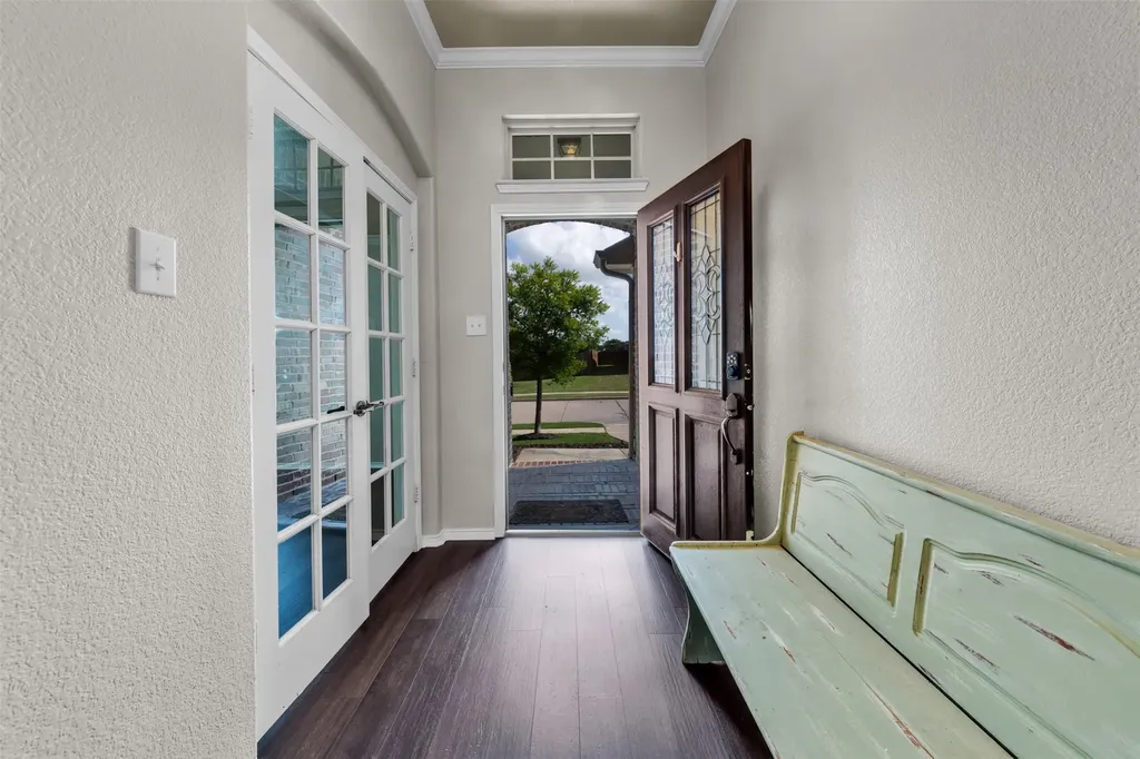 381 Coral Vine Lane Burleson TX 76028