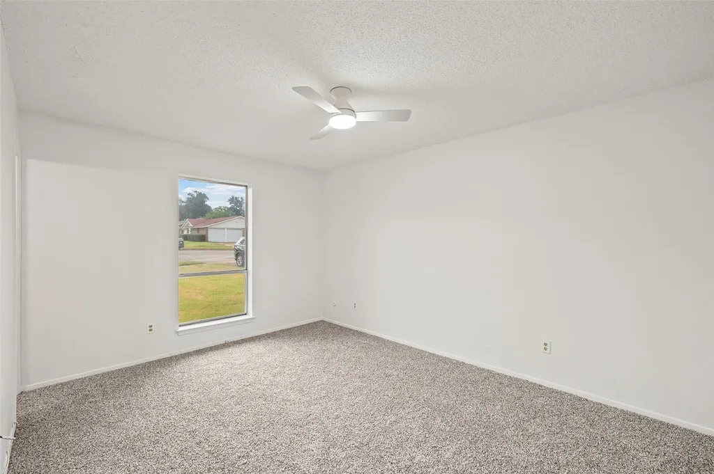 1915 Westover Court Arlington TX 76015