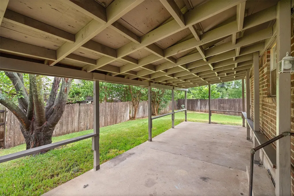 1915 Westover Court Arlington TX 76015