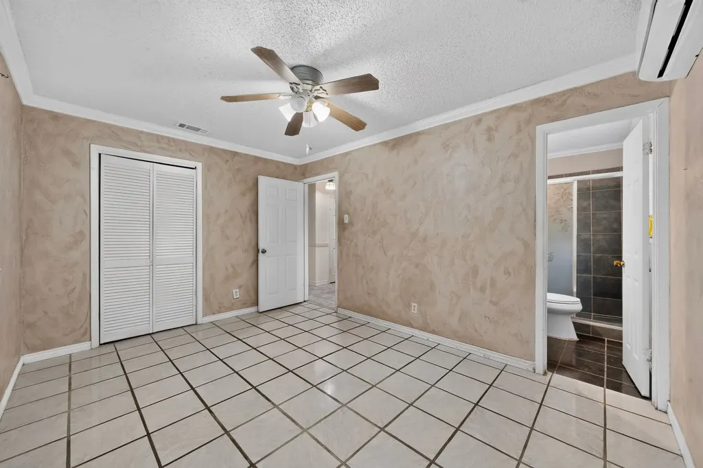 1506 Town Bluff Street Garland TX 75040