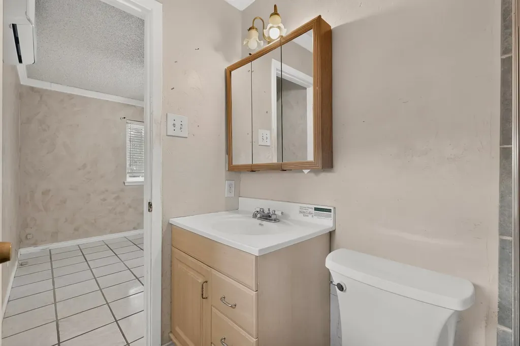1506 Town Bluff Street Garland TX 75040