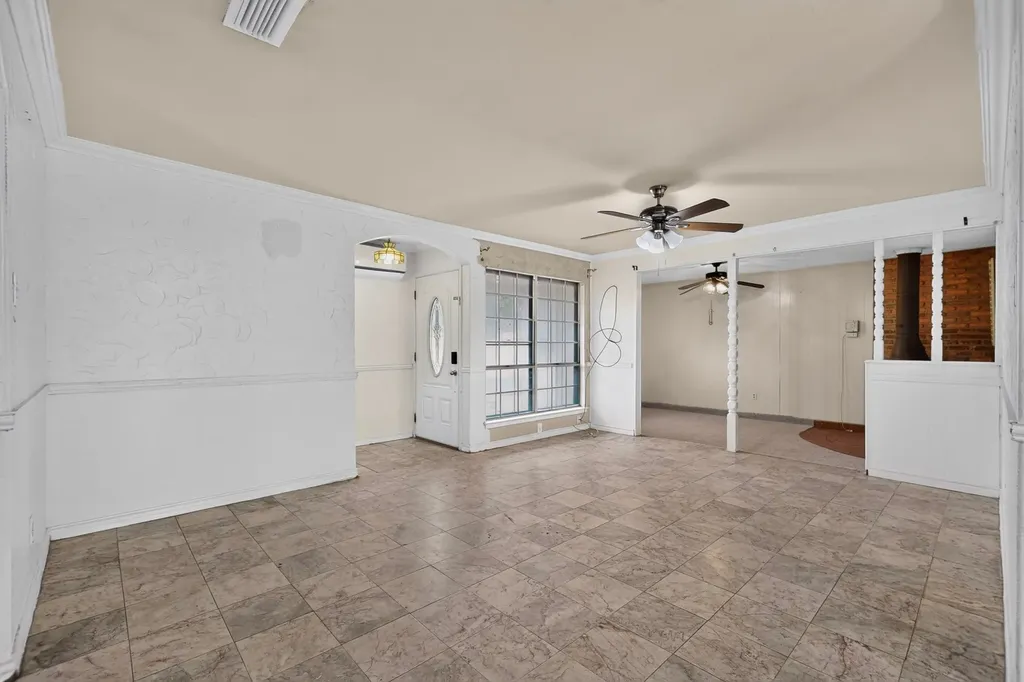 1506 Town Bluff Street Garland TX 75040