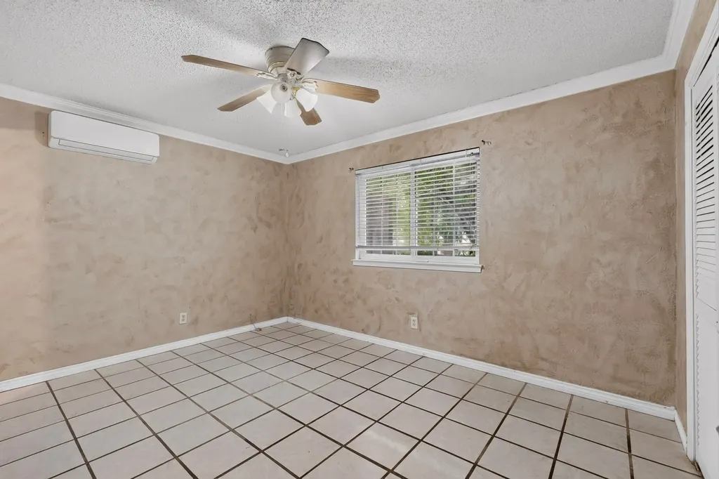 1506 Town Bluff Street Garland TX 75040