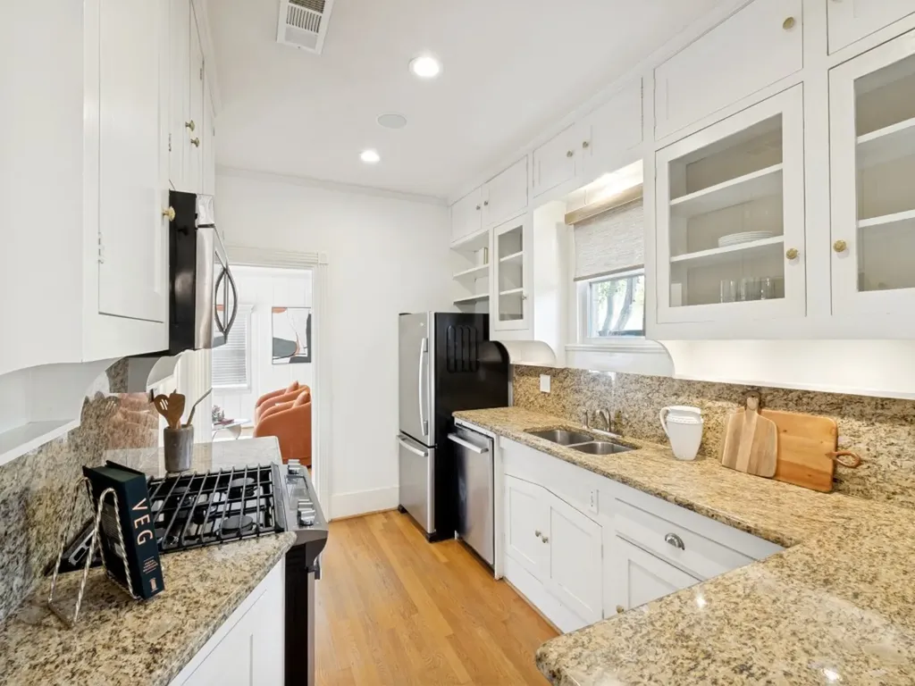 5712 Mercedes Avenue Dallas TX 75206