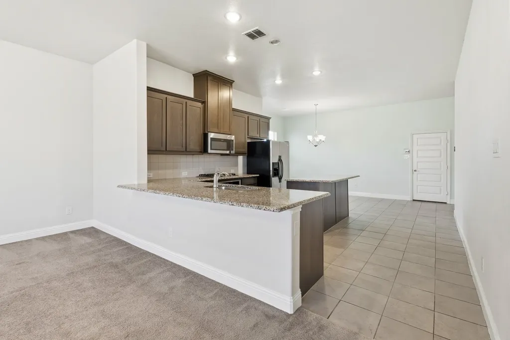 7304 Snyder Lane Arlington TX 76002