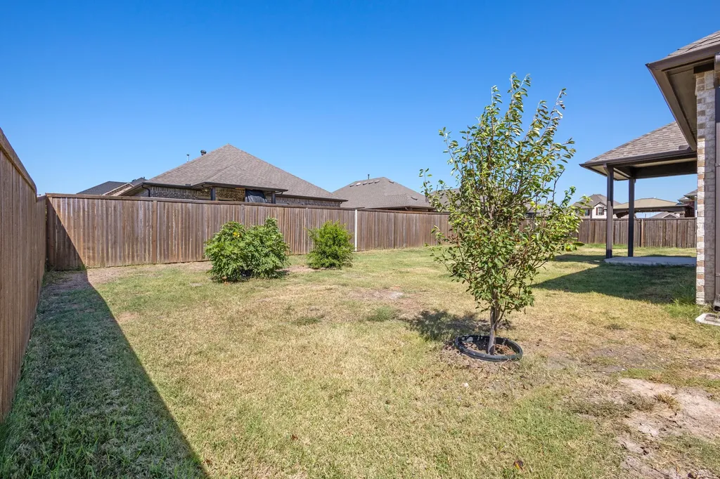 7304 Snyder Lane Arlington TX 76002