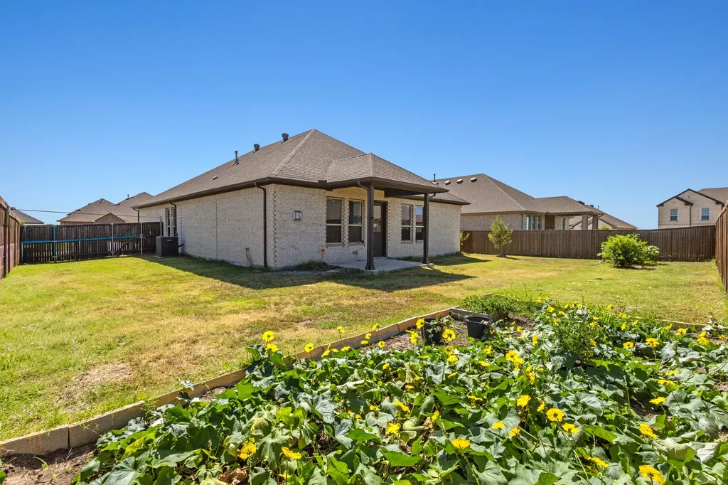 7304 Snyder Lane Arlington TX 76002