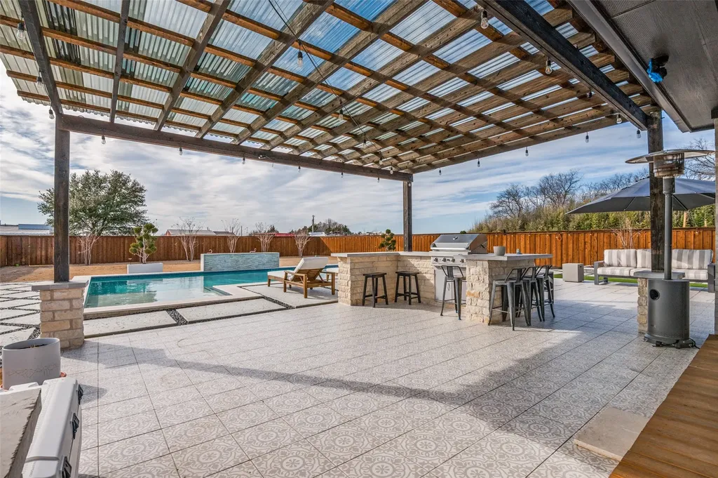 307 Highland Avenue Red Oak TX 75154