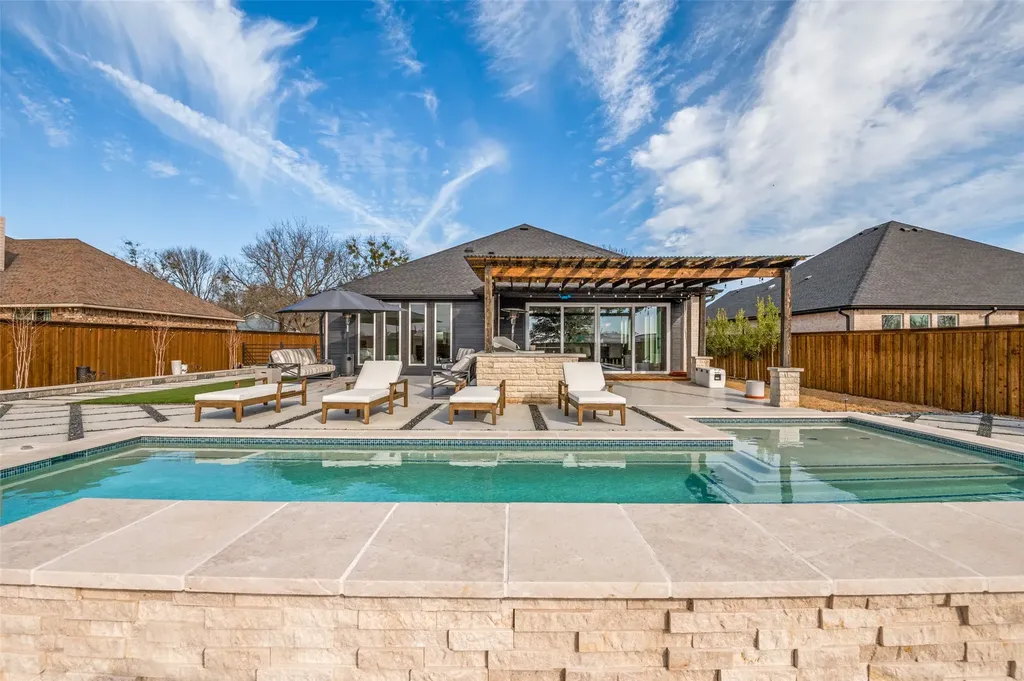 307 Highland Avenue Red Oak TX 75154