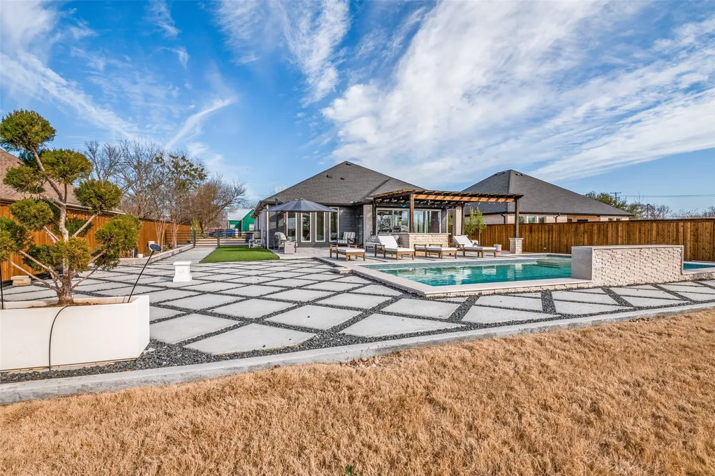 307 Highland Avenue Red Oak TX 75154