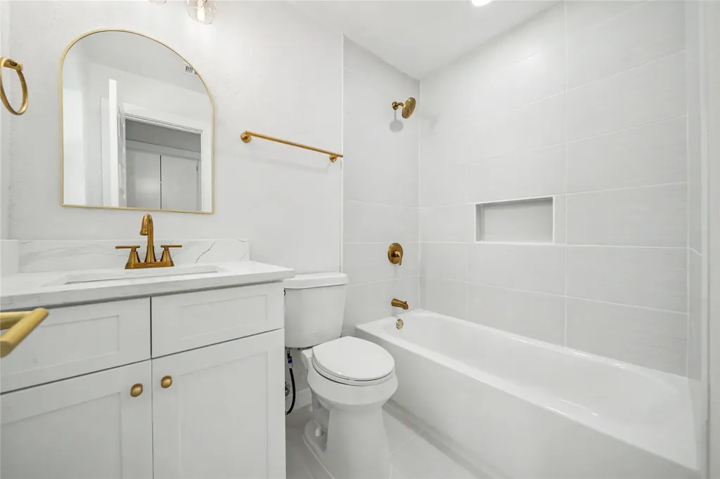 4518 Hanover Drive Garland TX 75042
