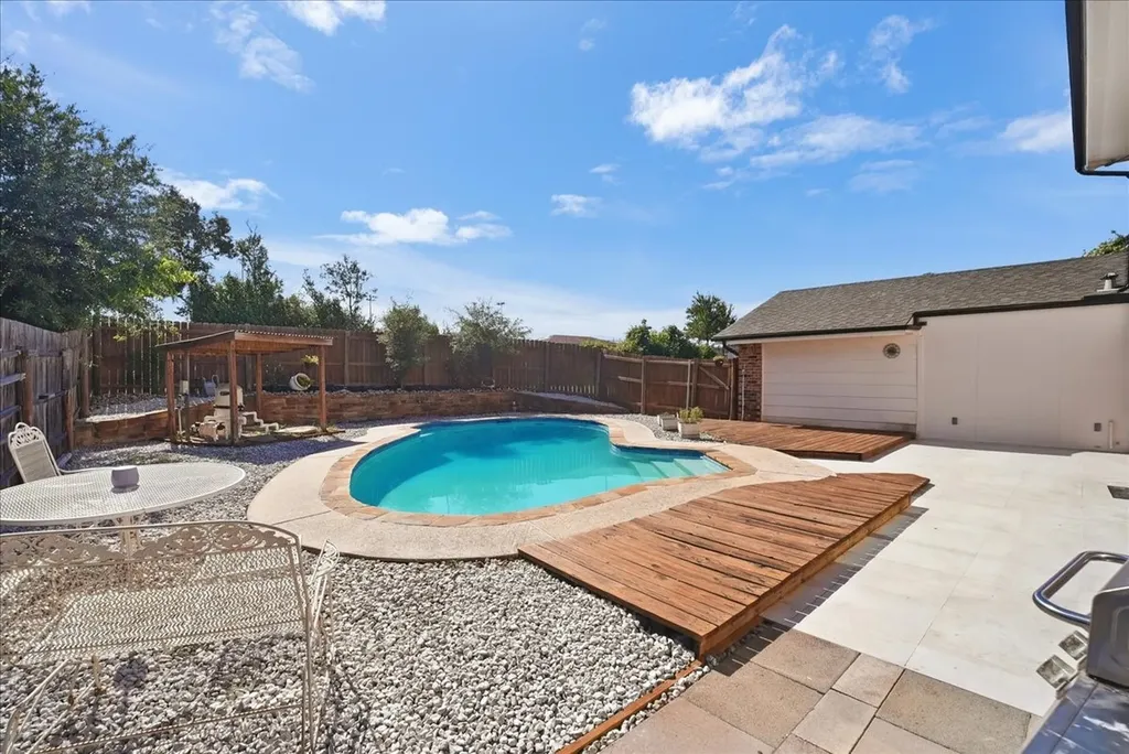 2310 Greenhill Drive Carrollton TX 75006